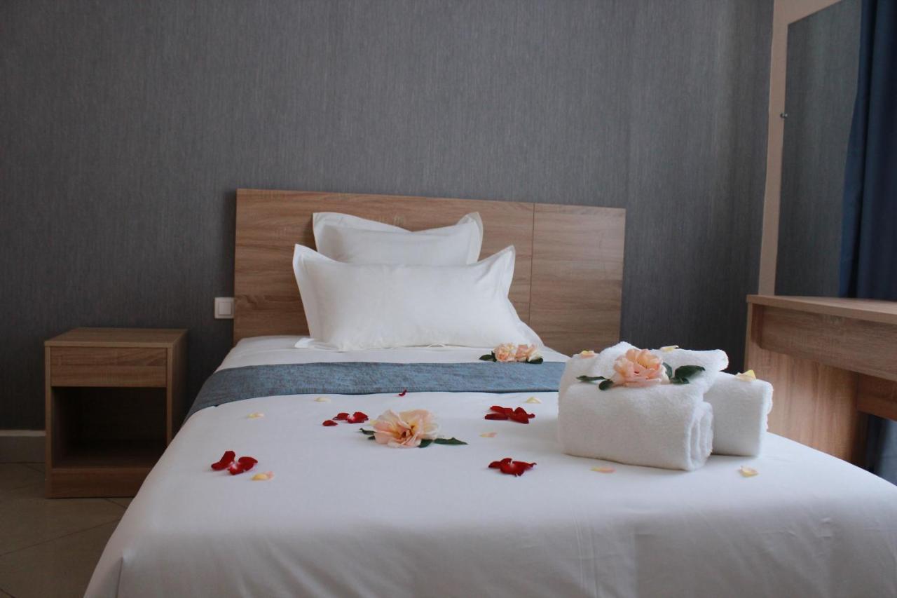 Downtown Hotel アンタナナリボ エクステリア 写真