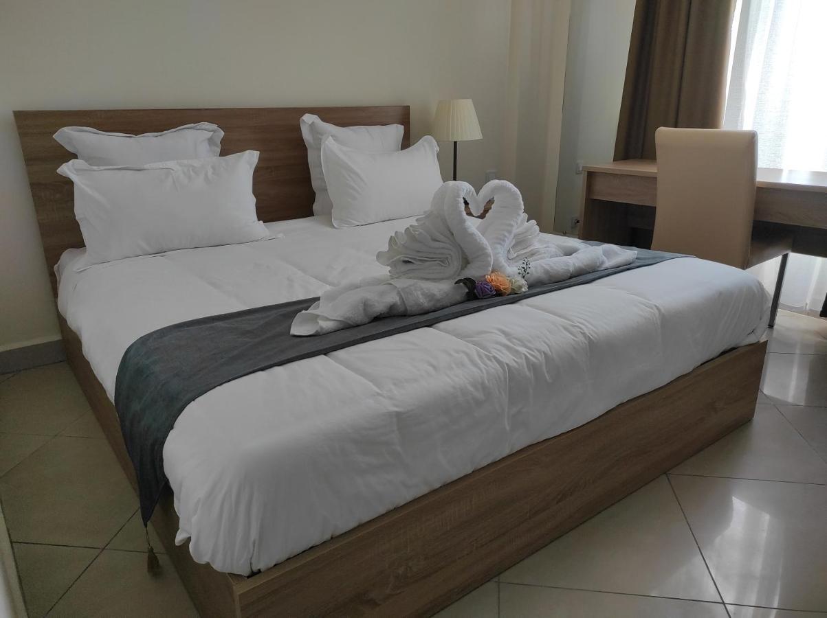 Downtown Hotel アンタナナリボ エクステリア 写真