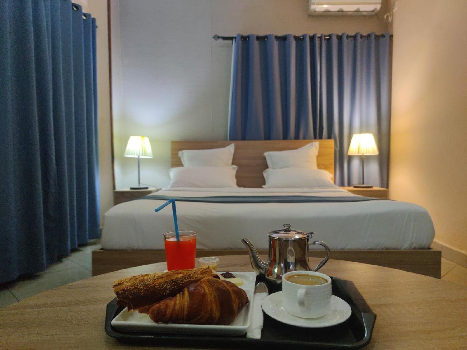 Downtown Hotel アンタナナリボ エクステリア 写真